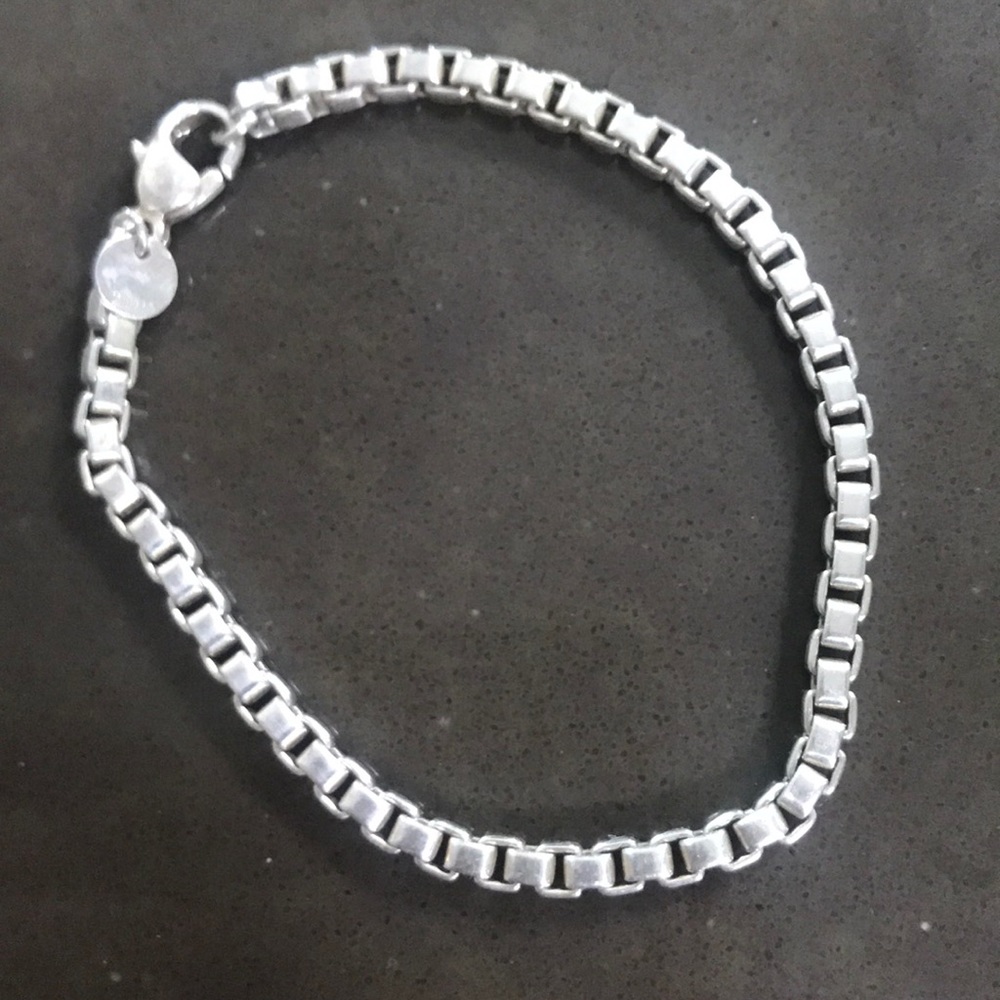 Tiffany & Co. Venetian Link bracelet.